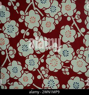 Motivi tradizionali giapponesi con tema floreale - motivi di prugne giapponesi Foto Stock