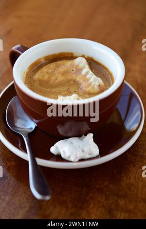 Cibo affogato caffe' del deserto gelato gelato in un espresso Foto Stock