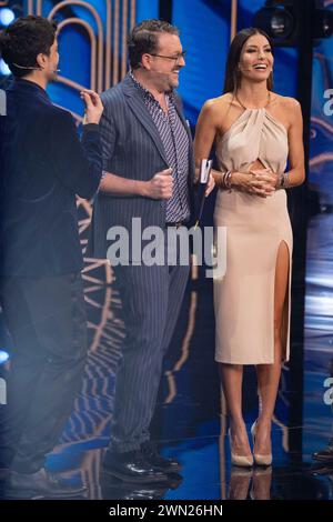 Napoli, Italia. 31 marzo 2022. Vincenzo Albano, Elisabetta Gregoraci e Luigi Esposito (Gigi e Ros) visti durante il famoso spettacolo comico "Mad in Italy" all'auditorium RAI di Napoli. (Credit Image: © Francesco Cigliano/SOPA Images via ZUMA Press Wire) SOLO PER USO EDITORIALE! Non per USO commerciale! Foto Stock