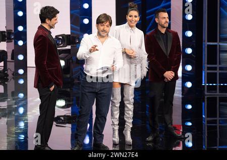 Marco Turano, Elisabetta Gregoraci, Rosario Morra e Luigi Esposito (Gigi e Ros) visti durante il famoso spettacolo comico "Mad in Italy" all'auditorium RAI di Napoli. Foto Stock