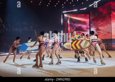 Anteprima der neuen HOLYDAY SU ICE SHOW NO LIMITS a Berlino am 28.02.2024. Premiere - HOLIDAY ON ICE - NO LIMITS *** Premiere del nuovo SPETTACOLO HOLYDAY ON ICE NO LIMITS a Berlino il 28 02 2024 Premiere HOLIDAY ON ICE NO LIMITS Foto Stock
