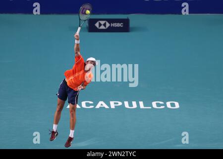 Acapulco, Messico. 28 febbraio 2024. Alex De Minaur dell'Australia partecipa al 16° turno maschile contro Sebastian Ofner dell'Austria al torneo ATP Mexican Open 2024 di Acapulco, Messico, 28 febbraio 2024. Crediti: Francisco Canedo/Xinhua/Alamy Live News Foto Stock