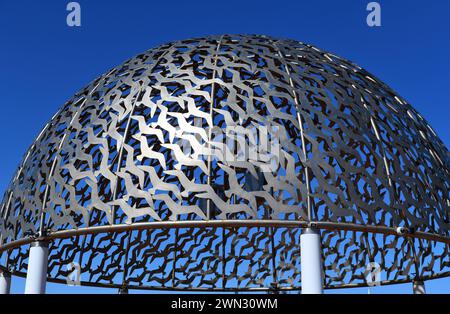 Dome (soprannominato la "cupola delle anime"), parte dell'HMAS Sydney II Memorial a Geraldton, Australia Occidentale Foto Stock