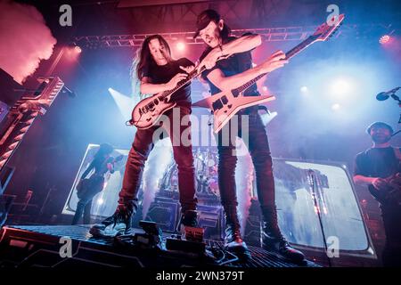 Sam Totman e Herman li dei DragonForce suonano dal vivo il 28 febbraio 2024 Foto Stock