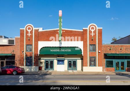 Fort Worth, USA - 4 novembre 2023: Facciata dello storico teatro Marine presso i magazzini di Fort Worth, USA, Foto Stock