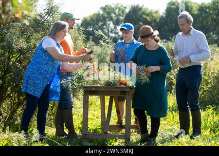 11/08/21 i membri della famiglia Eagle L/R: Co-direttore Bee, 61, direttore marketing, Ben, 31, graphic designer, Sam, 22 e product Developer, Emma, 34, Foto Stock