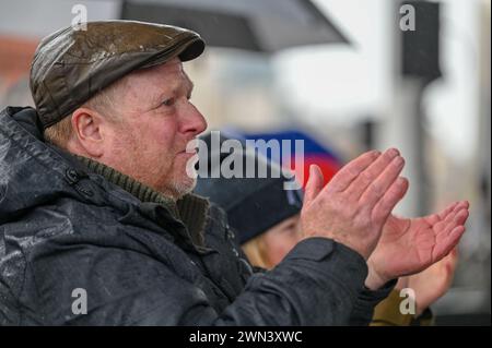 29 febbraio 2024, Cardiff, Galles. Gli agricoltori partecipano a una protesta nella capitale gallese di Cardiff, fuori dal Senedd. Gli agricoltori hanno protestato per mostrare le loro obiezioni a un'importante revisione delle sovvenzioni agricole in Galles nota come sistema di agricoltura sostenibile (SFS), che hans è stato definito "impraticabile" dai sindacati. Foto Stock