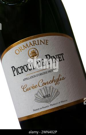 Etichetta su Picpoul de Pinet Cuvee Conchylia 2022 bottiglia di vino bianco - prodotto francese Foto Stock