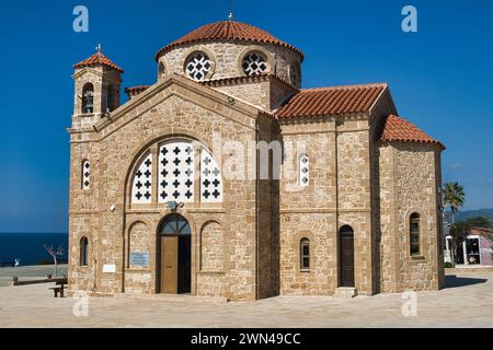 La cappella greco-ortodossa di Agios Georgios Peyia (scritto anche Pegeia) a Capo Drepanum nel distretto di Pafos (Paphos), Cipro Foto Stock