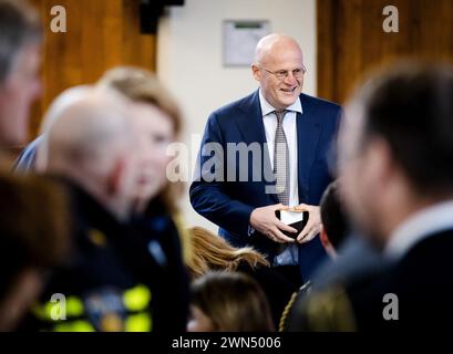 L'AIA - Ferd Grapperhaus prima dell'insediamento cerimoniale di Janny Knol come capo della polizia nel Nieuwe Kerk. Durante la cerimonia, l'attuale capo della polizia Henk van Essen dice addio. ANP SEM VAN DER WAL netherlands Out - belgio Out Foto Stock