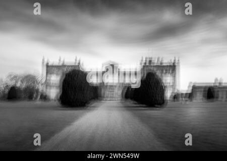 Burton Constable Hall con movimento intenzionale della fotocamera ed esposizioni multiple Foto Stock