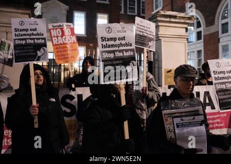 Londra, Regno Unito. 29 febbraio 2024. Protesta contro l'islamofobia presso la sede centrale Tory di Londra (foto di Joao Daniel Pereira/Sipa USA) credito: SIPA USA/Alamy Live News Foto Stock