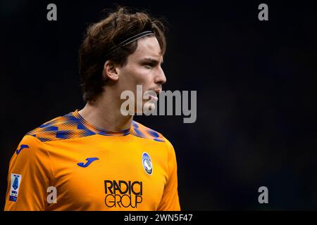 Milano, Italia. 28 febbraio 2024. Marco Carnesecchi dell'Atalanta BC guarda durante la partita di serie A tra FC Internazionale e Atalanta BC. Crediti: Nicolò campo/Alamy Live News Foto Stock