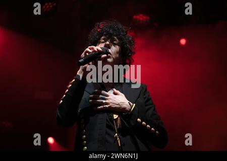 Laura Pergolizzi, alias LP, che si esibisce dal vivo alla Columbiahalle di Berlino Foto Stock