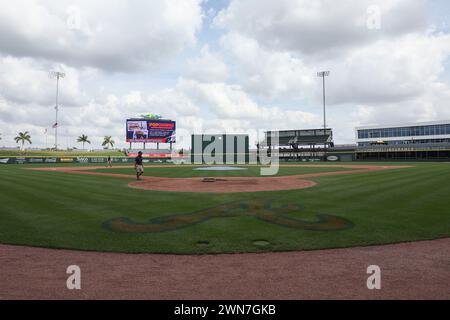 North Port FL USA; Un'immagine generale dello stadio nel dugout durante una partita di allenamento primaverile della MLB tra gli Atlanta Braves e i Minnesota Twins Foto Stock