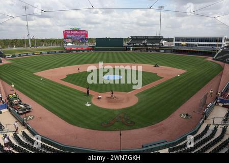 North Port FL USA; Un'immagine generale dello stadio nel dugout durante una partita di allenamento primaverile della MLB tra gli Atlanta Braves e i Minnesota Twins Foto Stock