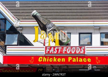 Cartello J&M Fast Food Chicken Palace, Courtenay Place, Oriental Bay, te Aro, Wellington, nuova Zelanda Foto Stock