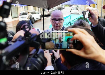 Foto Spada/LaPresse 01 marzo 2024 - Brescia, Italia - cronaca - Tribunale di Brescia prima udienza della revisione del processo della strage di erba nella foto: azouz marzouk 01 marzo 2024, 2024 Brescia, Italia - relazione - Tribunale del calcio di Brescia prima udienza della revisione del processo al massacro di erba nella foto: azouz marzouk credito: LaPresse/Alamy Live News Foto Stock