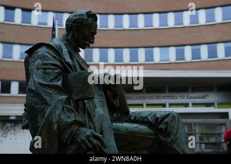 Foto Spada/LaPresse 01 marzo 2024 - Brescia, Italia - cronaca - Tribunale di Brescia prima udienza della revisione del processo della strage di erba nella foto: il Tribunale di Brescia 01 marzo 2024, 2024 Brescia, Italia - relazione - Tribunale del calcio di Brescia prima udienza della revisione del processo al massacro di erba nella foto: tribunale di Brescia credito: LaPresse/Alamy Live News Foto Stock
