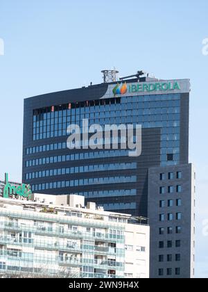 Valencia, Spagna; 28 febbraio 2024: Edificio Iberdrola nella città di Valencia, società internazionale di energia Foto Stock