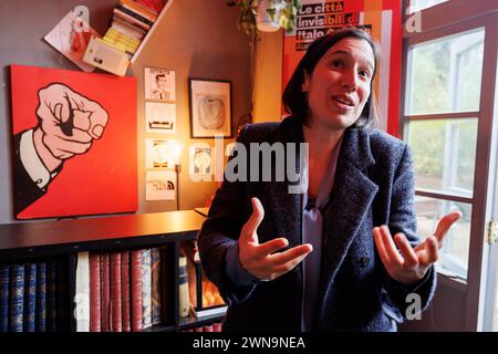 Roma, Italia. 1 marzo 2024. La segretaria del Partito Democratico Elly Schlein durante la visita al circolo Zalib a Roma, venerd&#xec; 1 marzo 2024 (foto Roberto Monaldo/LaPresse) Segretario del Partito Democratico Elly Schlein durante la visita al club sociale Zalib a Roma, venerdì 1 marzo 2024 (foto di Roberto Monaldo/LaPresse) credito: LaPresse/Alamy Live News Foto Stock