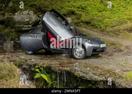 04/10/22 il Riversimple Rasa nella valle di Elan, Galles. Un lotto di sette auto alimentate a idrogeno è stato rilasciato per il processo pubblico da una nuova CAR com Foto Stock
