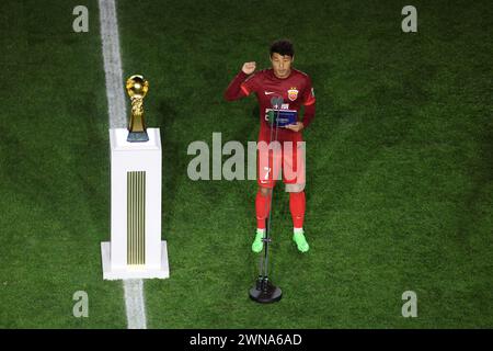 Shanghai, Cina. 1 marzo 2024. Wu lei presta giuramento a nome degli atleti durante la cerimonia di apertura della stagione 2024 della Chinese Football Association Super League (CSL) a Shanghai, Cina orientale, 1 marzo 2024. Crediti: Hai Shaer/Xinhua/Alamy Live News Foto Stock