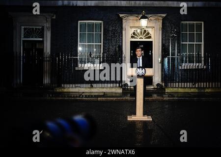 Il primo Ministro Rishi Sunak tiene una conferenza stampa a Downing Street, Londra. Data foto: Venerdì 1 marzo 2024. Foto Stock
