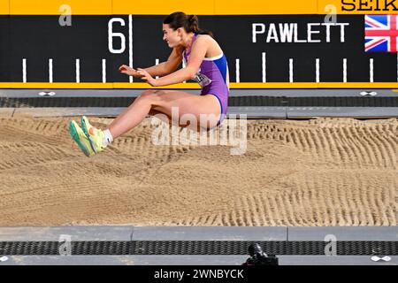 Glasgow, Regno Unito. 1 marzo 2024. GLASGOW, REGNO UNITO - 1 MARZO: La Gran Bretagna Abigail Pawlett gareggia nel Women's Long Jump Pentathlon durante il primo giorno dei Campionati mondiali di atletica leggera indoor Glasgow 2024 all'Emirates Arena il 1° marzo 2024 a Glasgow, Regno Unito. (Foto di Andy Astfalck/Agenzia BSR) credito: Agenzia BSR/Alamy Live News Foto Stock