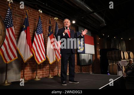 Charlotte, Stati Uniti. 1 marzo 2024. Il rappresentante degli Stati Uniti, Ralph Norman, parla e presenta il candidato presidenziale, Nicki Halley, alla Norfolk Hall al Suffolk Punch il 1° marzo 2024 a Charlotte, Carolina del Nord. Credito: Accesso foto/Alamy Live News Foto Stock