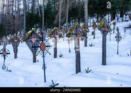 BRUNICO, ITALIA - 25 GENNAIO 2024: Cimitero dei soldati di BRUNICO, noto come cimitero austro-ungarico Foto Stock