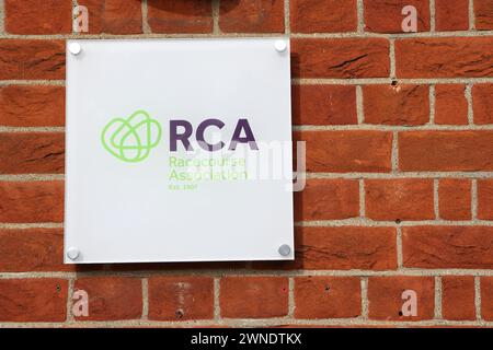 Sede centrale della Racecourse Association presso l'Ascot Racecourse, l'associazione di categoria per gli ippodromi britannici, Ascot, Berkshire, Regno Unito Foto Stock