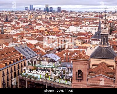 Vista de Madrid desde una azotea de la Gran Vía. Madrid. España Foto Stock