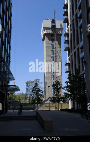 Lavori di costruzione in corso presso lo sviluppo di Southbank Place. Belvedere Road, Londra, Regno Unito. 26 maggio 2023 Foto Stock