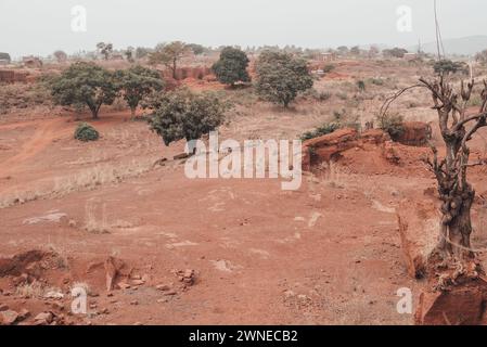 Ouagadougou, Burkina Faso. Dicembre 2017. Tipico villaggio agricolo vicino alla capitale Foto Stock