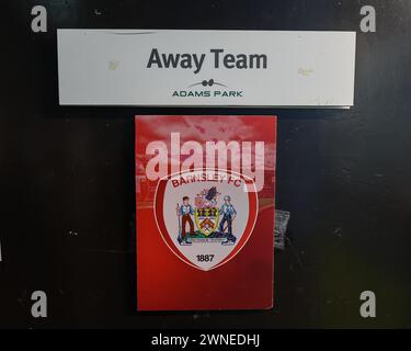 Porta spogliatoio della squadra in trasferta durante la partita Sky Bet League 1 Wycombe Wanderers vs Barnsley ad Adams Park, High Wycombe, Regno Unito, 2 marzo 2024 (foto di Mark Cosgrove/News Images) Foto Stock