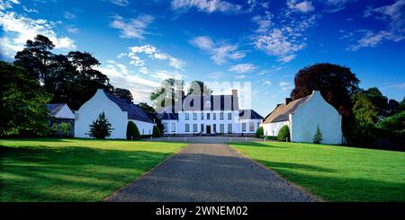 Sprimghill House e museo dei costumi, Moneymore, Contea di Tyrone, Irlanda del Nord Foto Stock