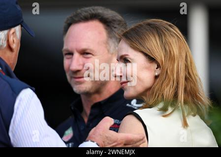 Sakhir, Bahrein. 2 marzo 2024. Geri Horner (GBR) Singer con suo marito Christian Horner (GBR) responsabile del Red Bull Racing Team. 02.03.2024. Campionato del mondo di formula 1, Rd 1, Gran Premio del Bahrain, Sakhir, Bahrain, giorno della gara. Il credito fotografico dovrebbe essere: XPB/Alamy Live News. Foto Stock