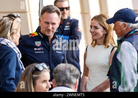 HORNER Christian (gbr), Team Principal della Red Bull Racing, Ritratto e sua moglie membro delle Spice Girls Geri Halliwell, ritratto durante il Gran Premio di Formula 1 Gulf Air Bahrain 2024, 1° round del Campionato del mondo di Formula 1 FIA 2024 dal 29 febbraio al 2 marzo, 2024 sul circuito internazionale del Bahrain, a Sakhir, Bahrain - foto Xavi Bonilla/DPPI credito: DPPI Media/Alamy Live News Foto Stock