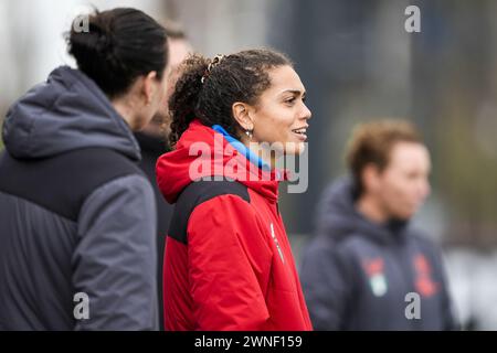 Rotterdam, Paesi Bassi. 2 marzo 2024. Rotterdam - portiere del Feyenoord V1 Jacintha Weimar durante la partita tra Feyenoord V1 e Excelsior V1 al Nieuw Varkenoord il 2 marzo 2024 a Rotterdam, Paesi Bassi. Credito: Foto Box to Box/Alamy Live News Foto Stock