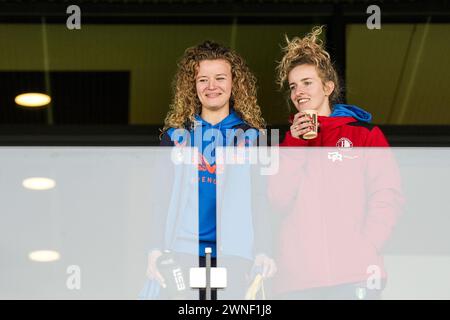 Rotterdam, Paesi Bassi. 2 marzo 2024. Rotterdam - Esmee de Graaf del Feyenoord V1, Maxime Bennink del Feyenoord V1 durante la partita tra Feyenoord V1 e Excelsior V1 al Nieuw Varkenoord il 2 marzo 2024 a Rotterdam, Paesi Bassi. Credito: Foto Box to Box/Alamy Live News Foto Stock