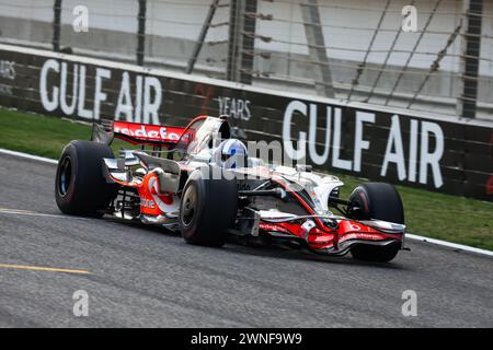 COULTHARD David (gbr), ex pilota di F1, alla guida della McLaren MP4-23 2008 di Lewis Hamilton durante il Gran Premio di Formula 1 Gulf Air Bahrain 2024, 1° round del Campionato del mondo di Formula 1 FIA 2024 dal 29 febbraio al 2 marzo 2024 sul circuito Internazionale del Bahrain, a Sakhir, in Bahrain Foto Stock