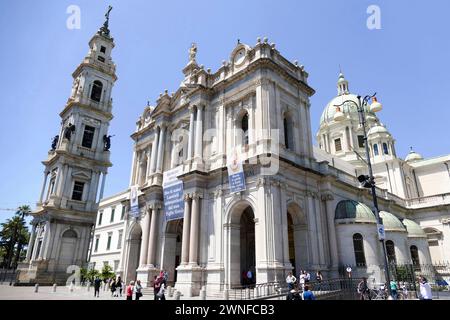 Pompei, Italia - 22 maggio 2016: Veduta del Pontificio Santuario della Beata Vergine del Rosario di Pompei. È la sede della Prelatura territoriale Foto Stock