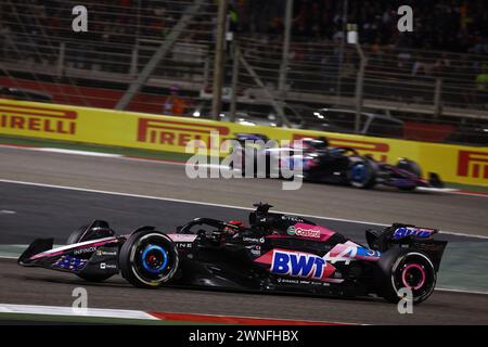 Sakhir, Bahrein. 2 marzo 2024. Esteban Ocon (fra) Alpine F1 Team A524. 02.03.2024. Campionato del mondo di formula 1, Rd 1, Gran Premio del Bahrain, Sakhir, Bahrain, giorno della gara. Il credito fotografico dovrebbe essere: XPB/Alamy Live News. Foto Stock