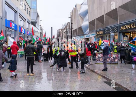 Pro Palestine march, Birmingham, 02/03/24 Foto Stock