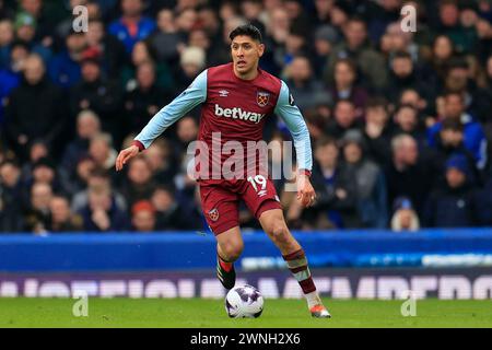 Edson Alvarez del West Ham United durante la partita di Premier League Everton vs West Ham United a Goodison Park, Liverpool, Regno Unito, 2 marzo 2024 (foto di Conor Molloy/News Images) Foto Stock