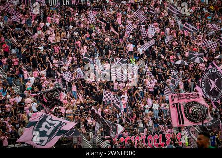 Fort Lauderdale, Florida, Stati Uniti. 2 marzo 2024. Tifosi durante la partita Orlando City SC vs Inter Miami CF al CHASE Stadium in Florida, Stati Uniti. Credito: Yaroslav Sabitov/YES Market Media/Alamy Live News. Foto Stock