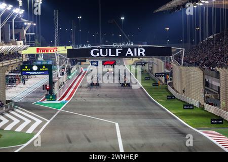 Bahrein. 2 marzo 2024. La griglia di partenza durante il Gran Premio di Formula 1 Gulf Air Bahrain 2024, 1° round del Campionato del mondo di Formula 1 FIA 2024 dal 29 febbraio al 2 marzo 2024 sul circuito Internazionale del Bahrain, a Sakhir, Bahrain Credit: Independent Photo Agency/Alamy Live News Foto Stock