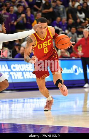 Seattle, Washington, Stati Uniti. 2 marzo 2024. USC Trojans guardia Kobe Johnson (0) guida dal perimetro durante la partita di pallacanestro NCAA tra UCSC Trojans e Washington Huskies all'HEC ed Pavilion di Seattle, Washington. USC sconfisse Washington 82-75. Steve Faber/CSM (immagine di credito: © Steve Faber/Cal Sport Media). Crediti: csm/Alamy Live News Foto Stock