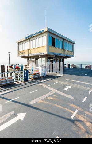 Molo dei traghetti a Passignano sul Trasimeno sul Lago Trasimeno, Umbria, Italia Foto Stock